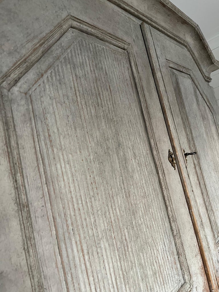 Antique Swedish Cupboard (19th Century, Pine, Painted, Two pieces) - Image 8