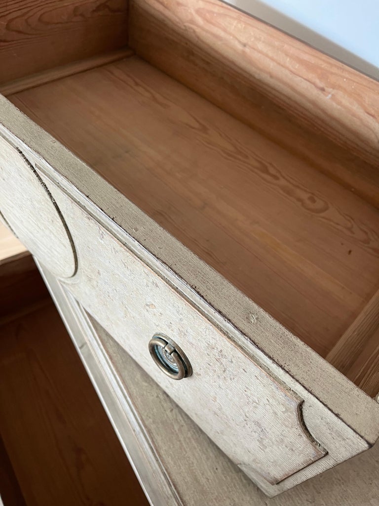 Smal Swedish Chest of Drawers (19th Century, Gustavian-Style, Painted) - Image 3