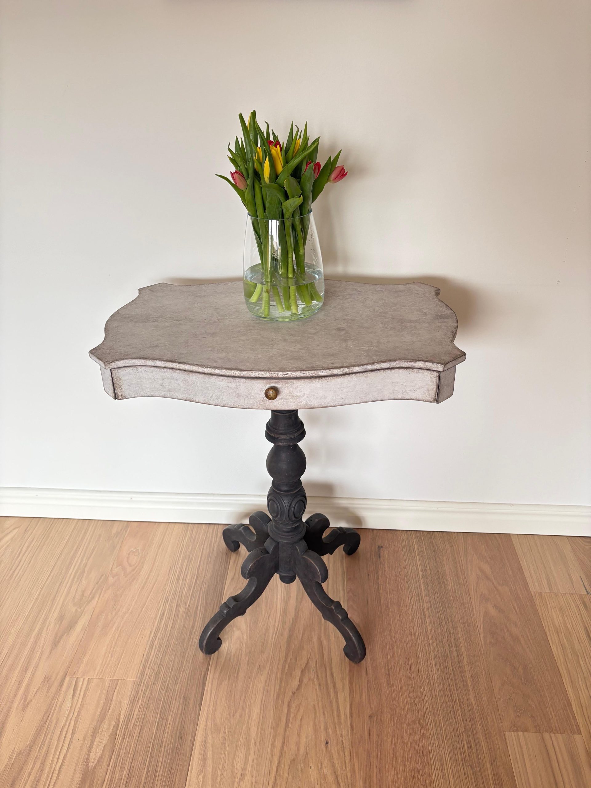 Swedish Gustavian-Style Pedestal Side Table (Pine, late 19century) - Image 15