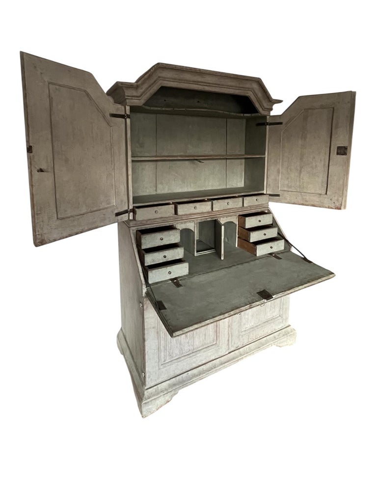 Antique Swedish Cupboard (19th Century, Pine, Painted, Two pieces) - Image 5